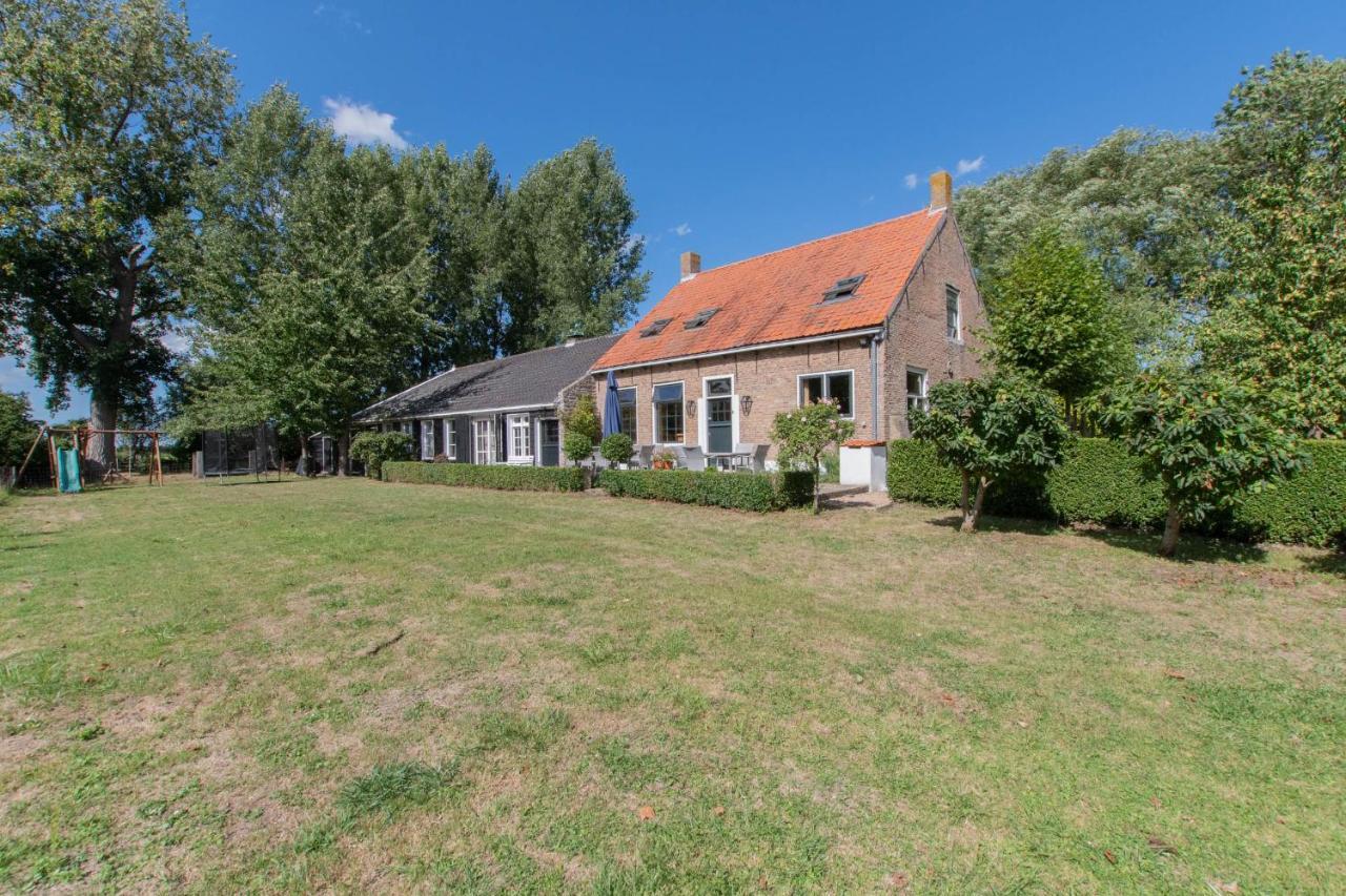 Villa Landelijk Gelegen Familieboerderij Oudelande Exterior foto